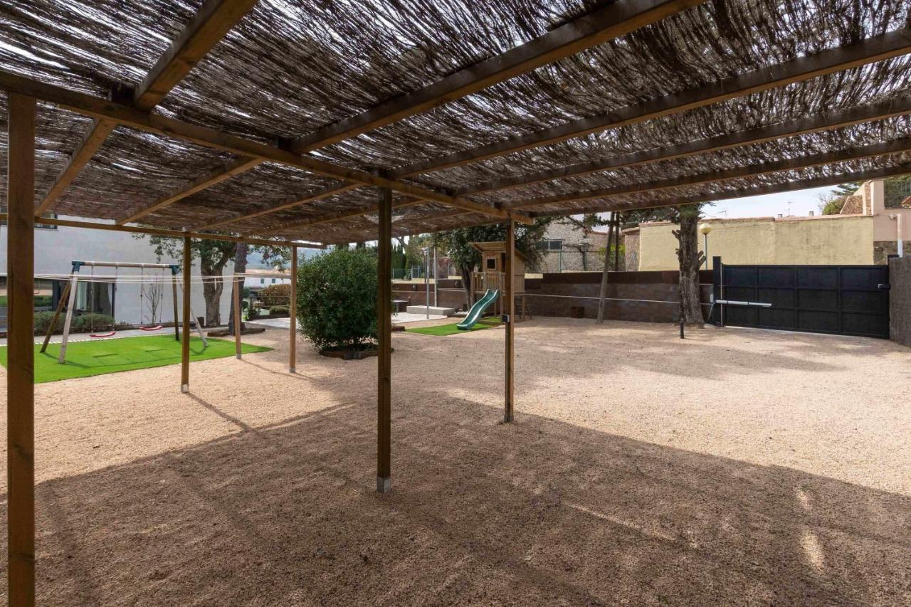 Naramia Sagaro Villa With Poolgarden10 Pax ساغارو المظهر الخارجي الصورة